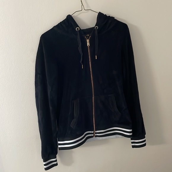 Matching set: Zip up+ pants - Picture 2 of 5